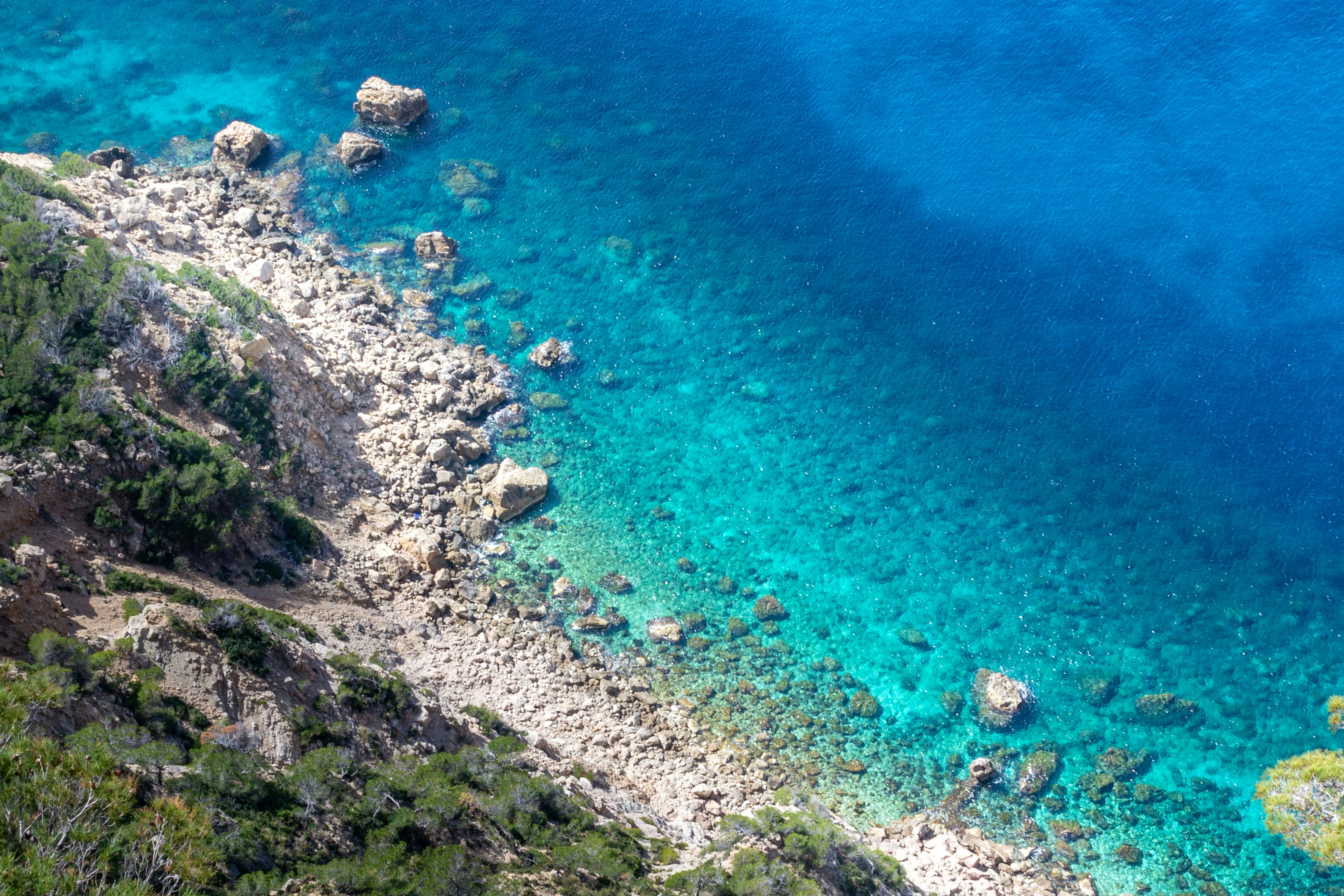 Immagine illustrativa del mare e della costa toscana